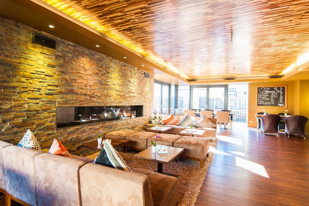 Living Max Hotel Zell am See Exterior photo